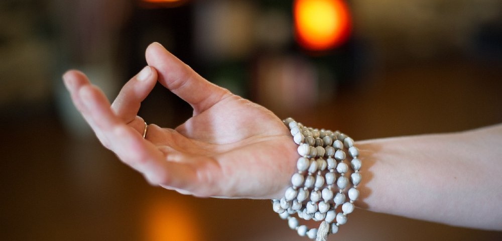 Jnana Mudra Fingerhaltung